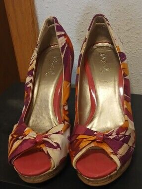Qupid Floral Cork Wedge Peep Toe Pumps Size 7